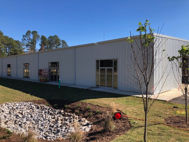 Primary Photo Of 670 Old Hull, Athens Flex For Lease