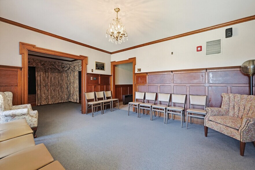 More Photos Of 1496 Victory Hwy, Oakland Flex For Sale