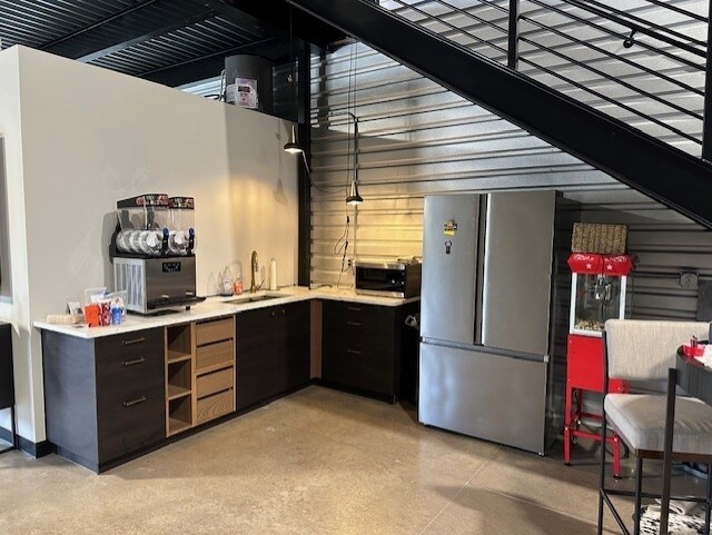 More Photos Of 529 SH 46 E, Boerne Showroom For Sale