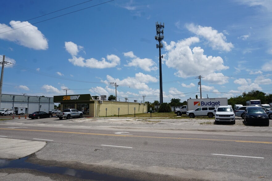 More Photos Of 3315 Harbor Blvd, Port Charlotte Storefront For Sale
