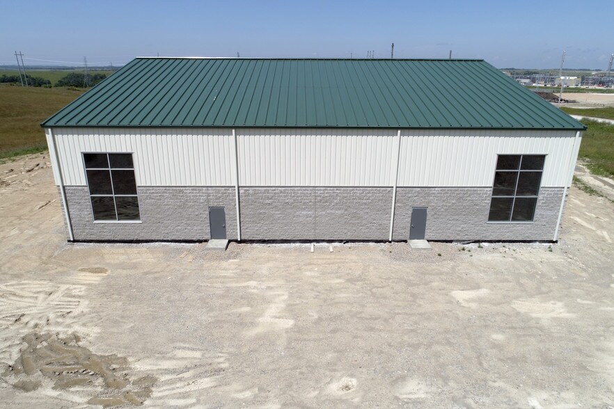 More Photos Of Industrial Park Rd, Cadiz Warehouse For Lease