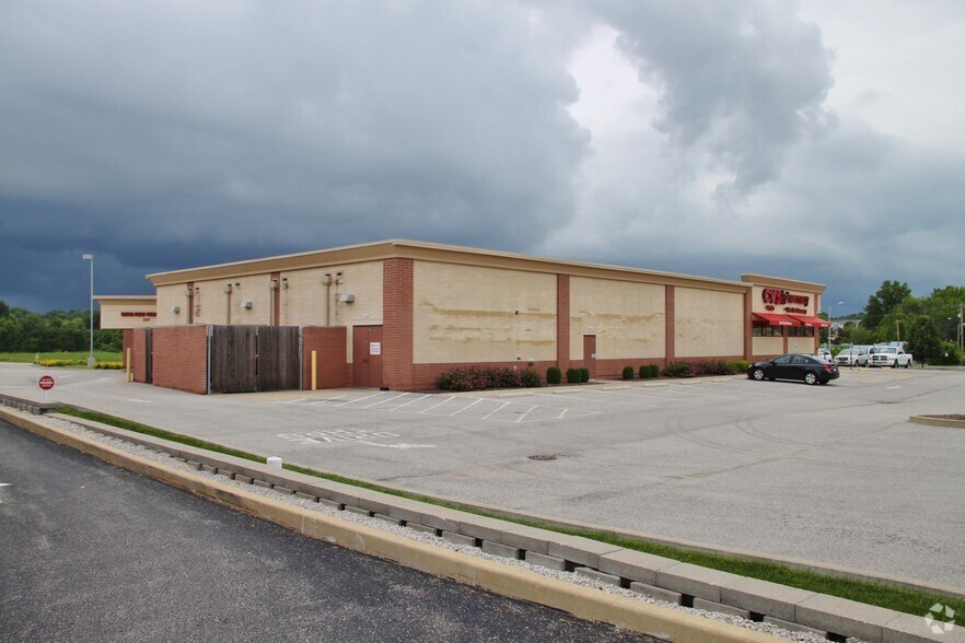 More Photos Of 100 Admiral Trost Dr, Columbia Drugstore For Sale