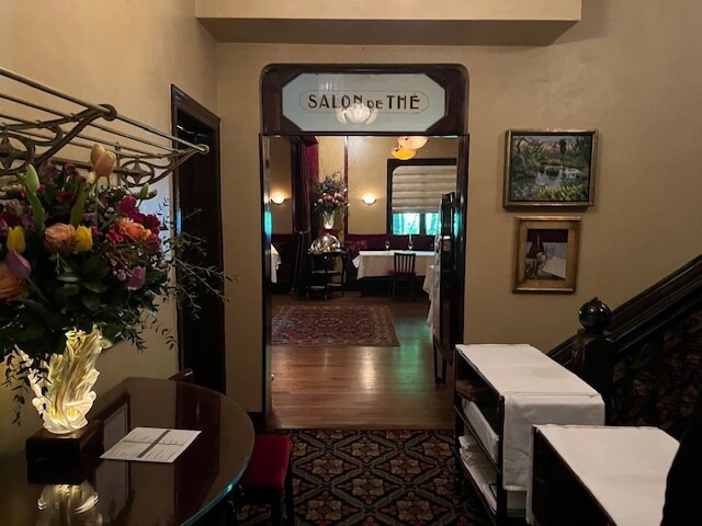 More Photos Of 222 E Ontario St, Chicago Restaurant For Sale