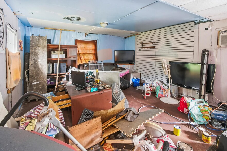 More Photos Of 344 Indian Ave, Bridgeton Auto Repair For Sale