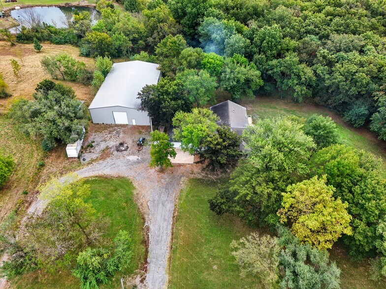 More Photos Of 175 S 428, Pryor Warehouse For Sale