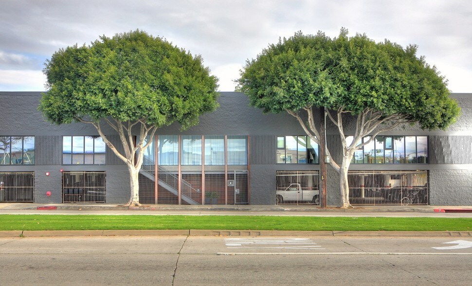 More Photos Of 1702 Olympic Blvd, Santa Monica Loft Creative Space For Lease
