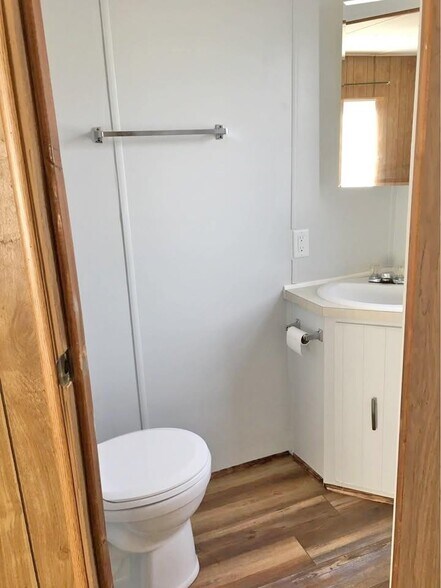 More Photos Of 910 Memorial Dr, Cortez Manufactured Housing Mobile Home Park For Sale