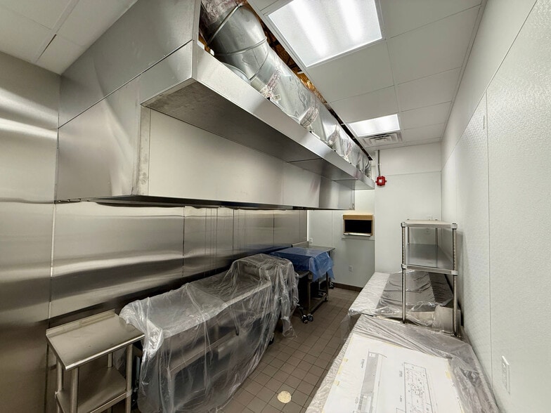 More Photos Of 115 N Mecklenburg Ave, South Hill Restaurant For Sale
