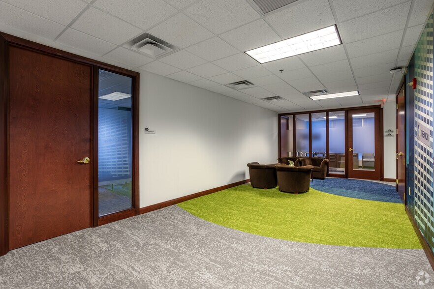 More Photos Of 180 E Broad St, Columbus Office For Sale