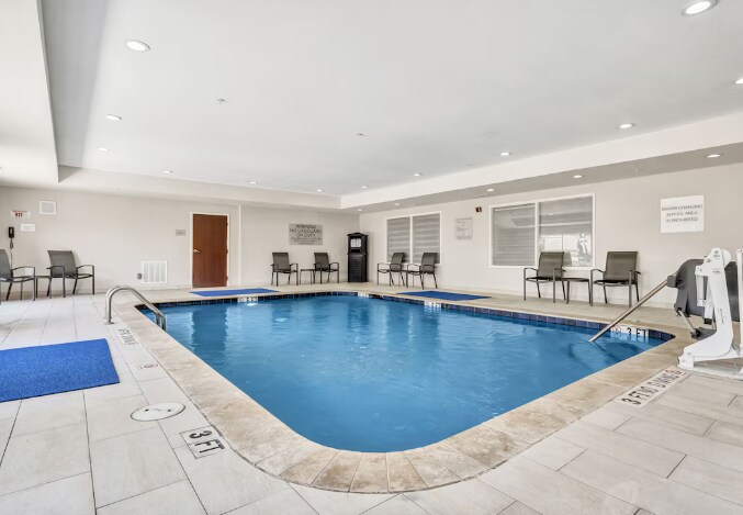 More Photos Of 3701 NE Loop 820, Fort Worth Hotel For Sale