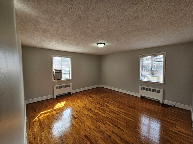 More Photos Of 101 Marshall Ter, Danville Apartments For Sale