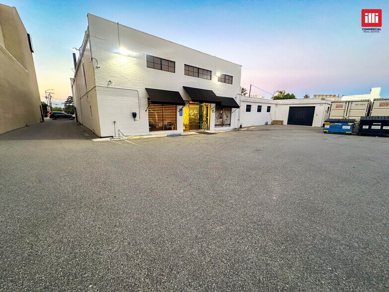 More Photos Of 15164-15200 Ventura Blvd, Sherman Oaks Storefront Retail Office For Lease