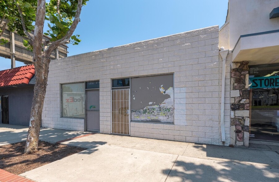 More Photos Of 16414-16424 Hawthorne Blvd, Lawndale Storefront For Sale