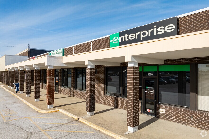 More Photos Of 1624-1644 E State Road 44, Shelbyville Unknown For Lease