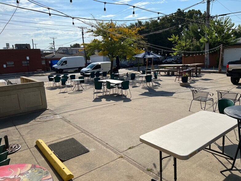 More Photos Of 5901 W Lawrence Ave, Chicago Freestanding For Sale