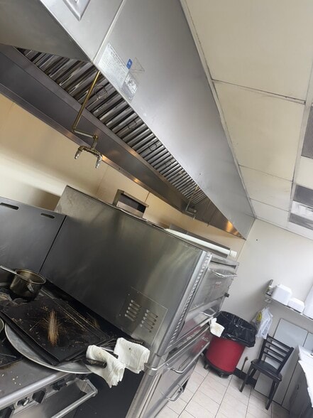 More Photos Of 1814 Mount Hope Chu Rd, Mc Leansville Restaurant For Lease