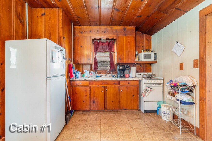 More Photos Of 1511 98th St NW, Grove Storefront For Sale