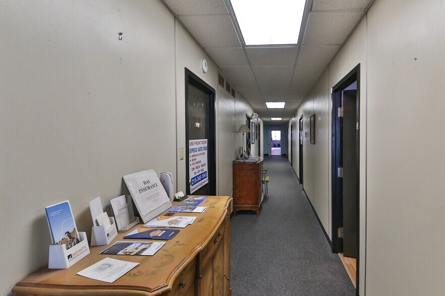 More Photos Of 802-812 N Easton Rd, Doylestown Storefront For Sale