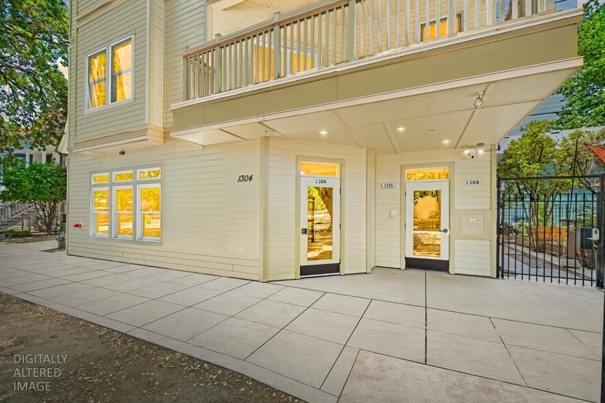 More Photos Of 1304-1306 19th St, Sacramento Office Residential For Sale