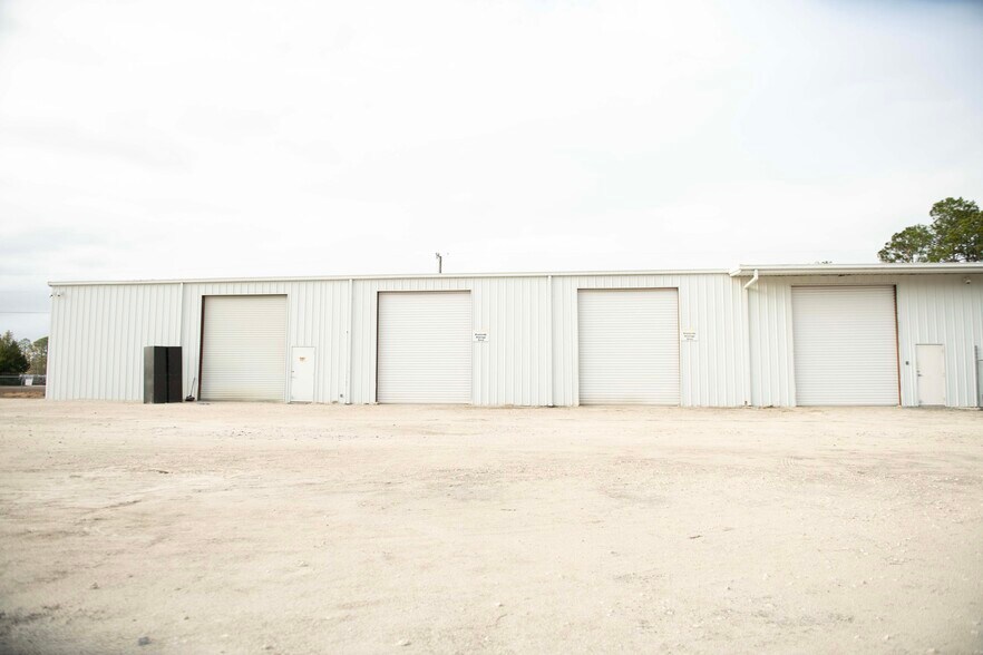 More Photos Of 4134 US 441, Lake City Light Manufacturing For Lease