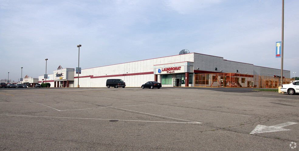 Primary Photo Of 13408-13450 Jefferson Davis Hwy, Woodbridge Unknown For Lease