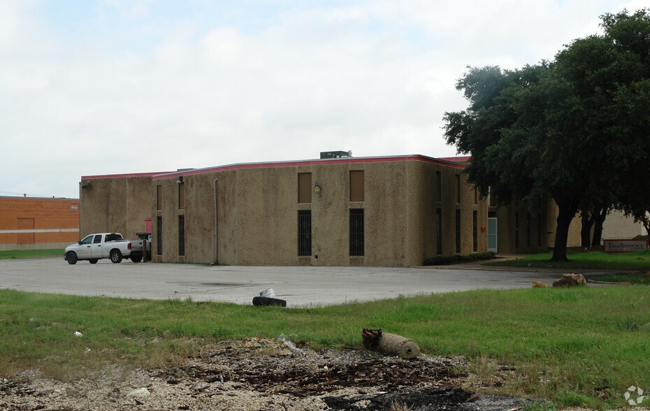 More Photos Of 1215 Viceroy Dr, Dallas Food Processing For Lease
