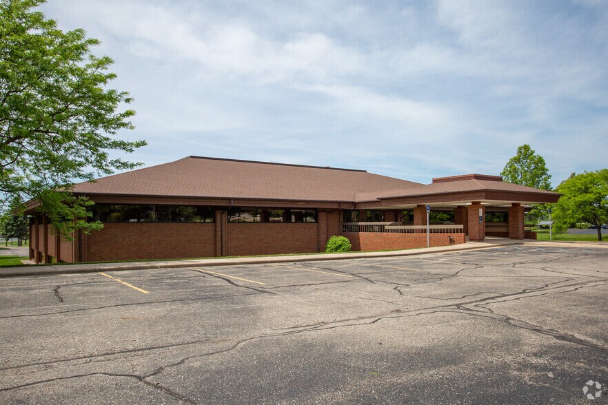 More Photos Of 2959 Lucerne Dr SE, Grand Rapids Office For Lease