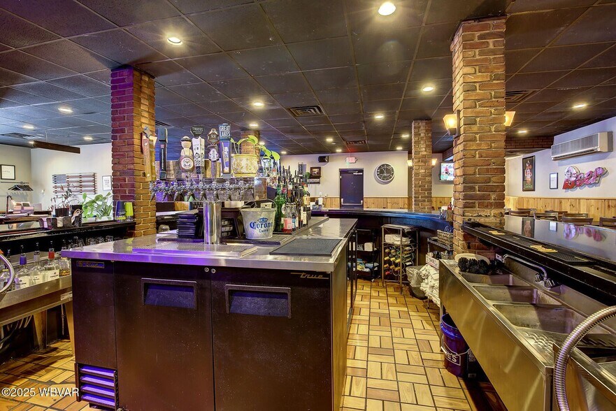 More Photos Of 505 Washington Blvd, Williamsport Restaurant For Sale