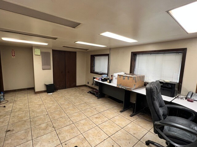 More Photos Of 17705 Lathrop Ave, Harvey Warehouse For Sale