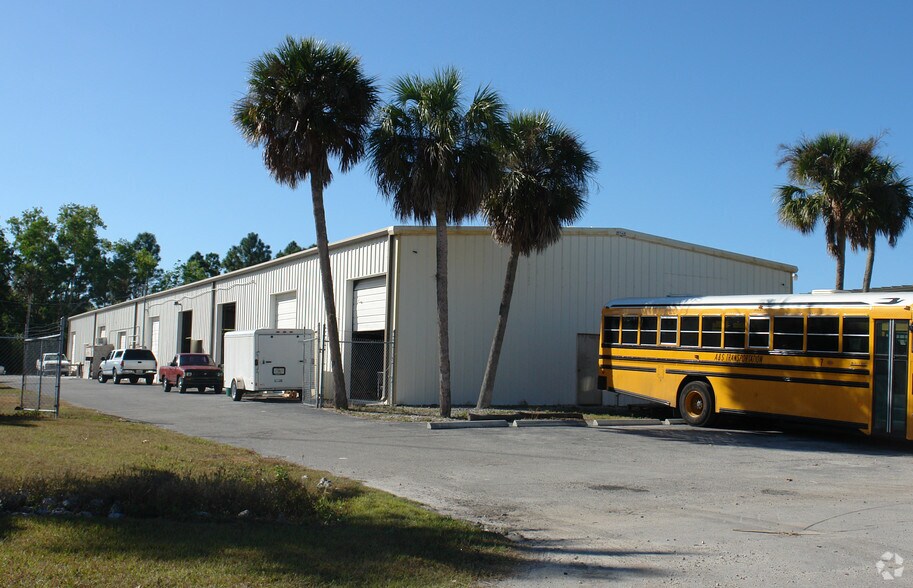 More Photos Of 3410 Westview Dr, Naples Warehouse For Lease