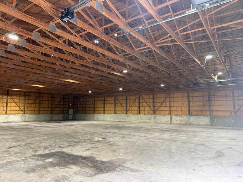 More Photos Of 1345 Henry St, Huntington Manufacturing For Sale