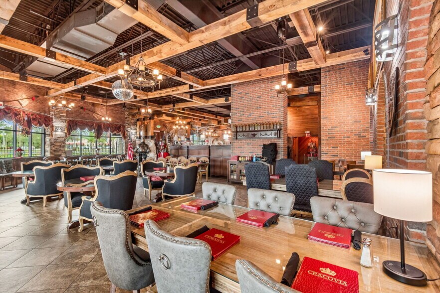 More Photos Of 3007 Commercial Way, Spring Hill Restaurant For Sale