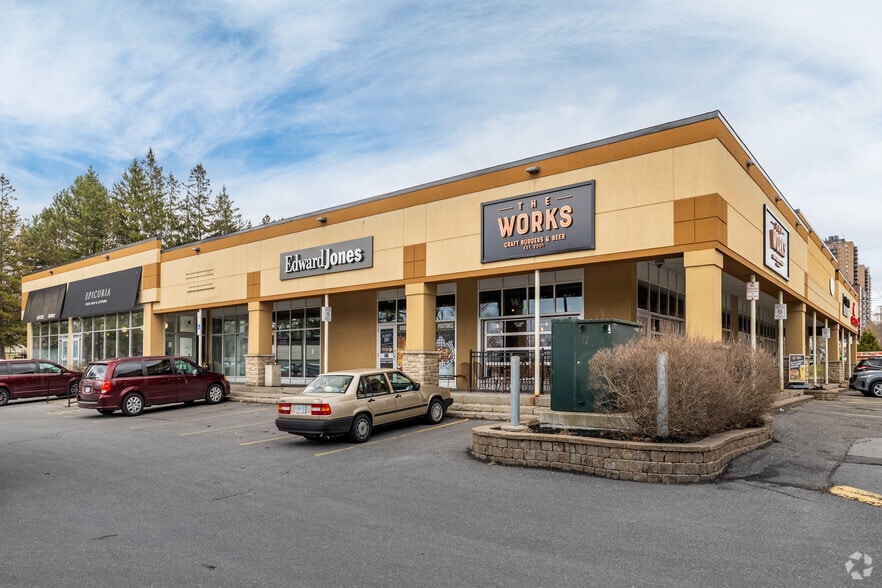 Primary Photo Of 347-375 St. Laurent Blvd, Ottawa Freestanding For Lease