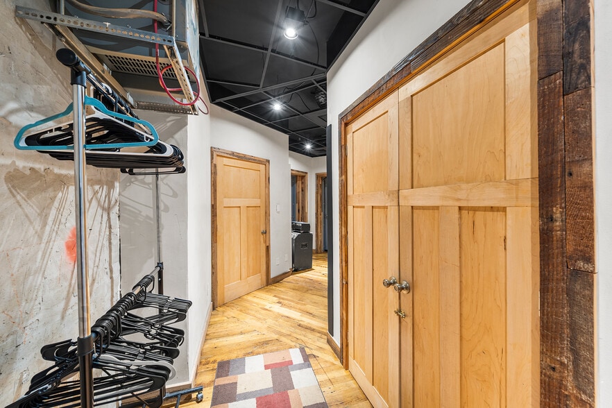 More Photos Of 1506-1514 E Wilt St, Philadelphia Auto Repair For Sale