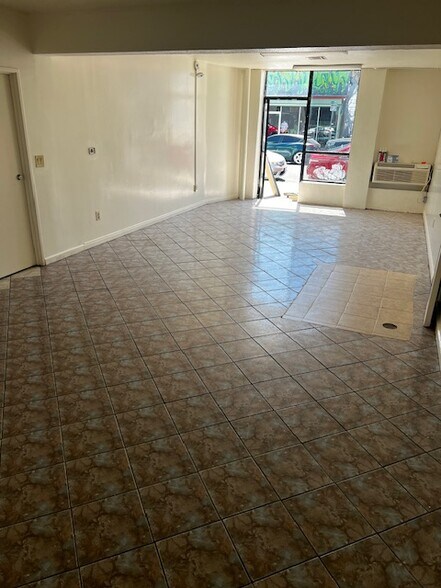 More Photos Of 825 W Gardena Blvd, Gardena Hotel For Lease