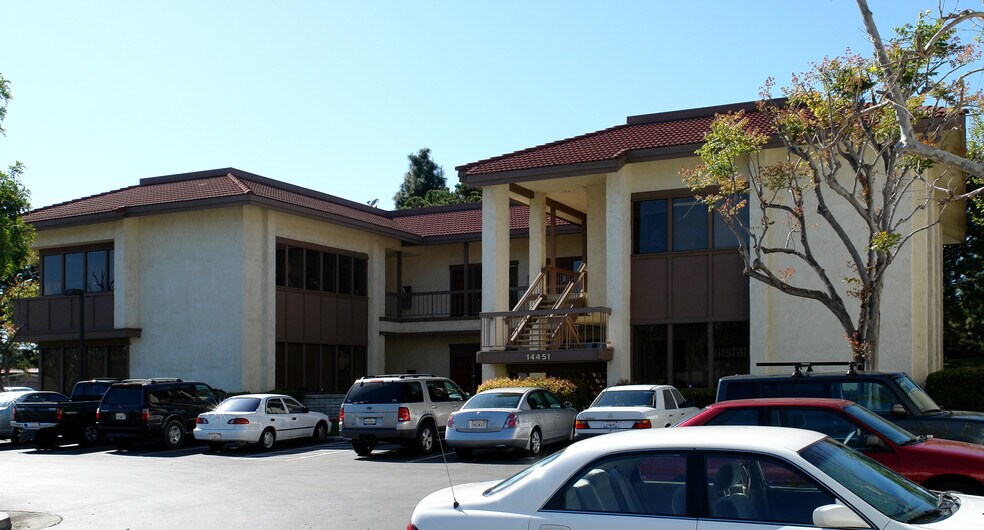 More Photos Of 14451 Chambers Rd, Tustin Office For Lease