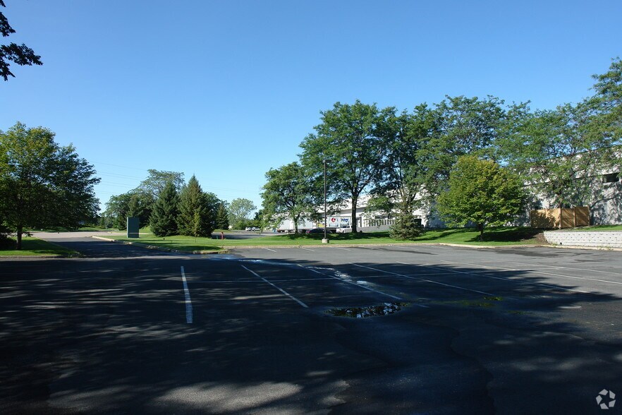 More Photos Of 7550 Corporate Way, Eden Prairie Manufacturing For Lease