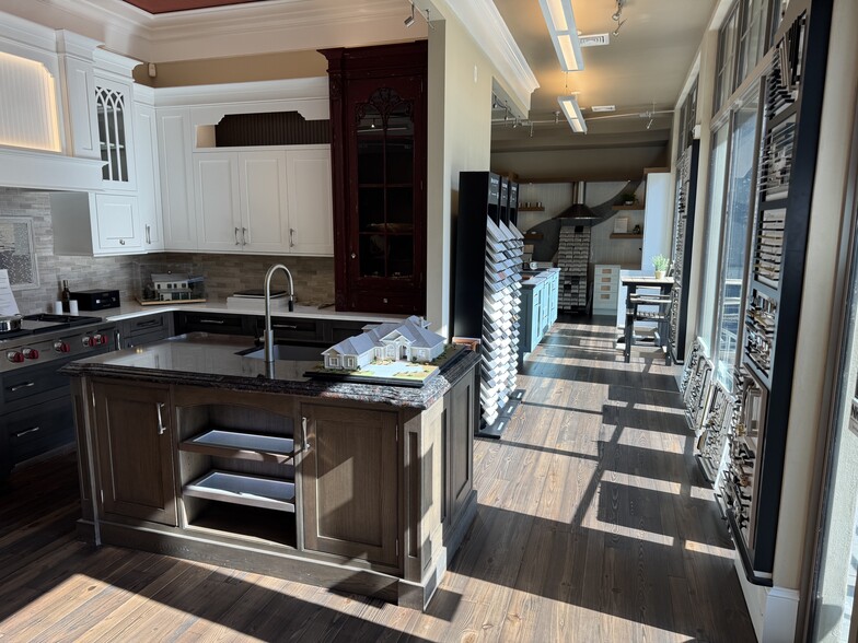 More Photos Of 34 New Orleans Rd, Hilton Head Island Office For Sale