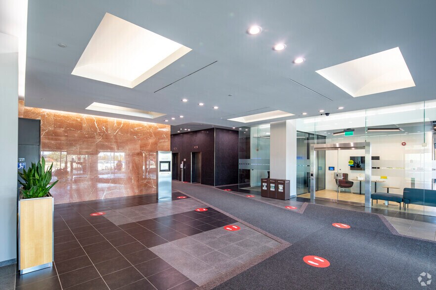 More Photos Of 5060 Spectrum Way, Mississauga Office For Lease