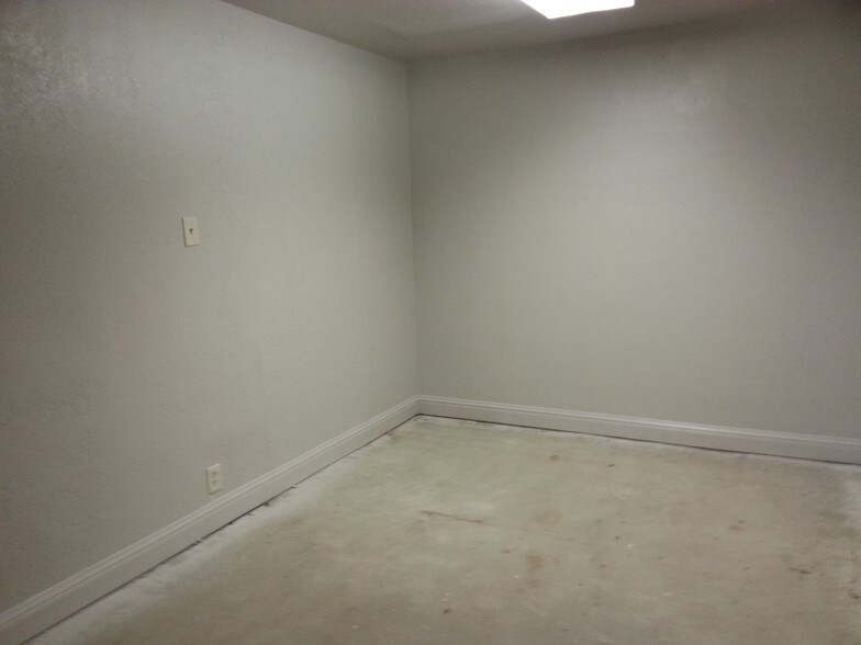 More Photos Of 771 Almond St, Yuba City Office For Lease