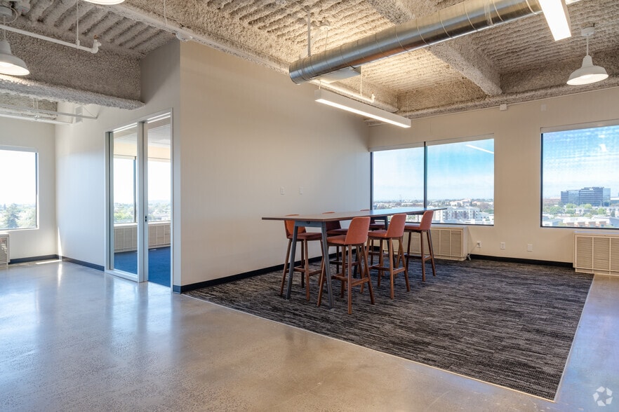 Photo of 7th Floor Ste 