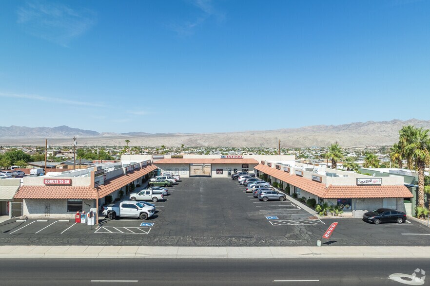 More Photos Of 2065 Highway 95, Bullhead City Storefront For Sale