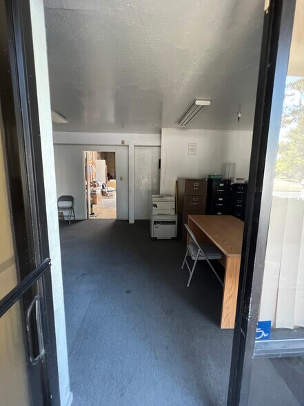 More Photos Of 3250 Monier Cir, Rancho Cordova Manufacturing For Lease