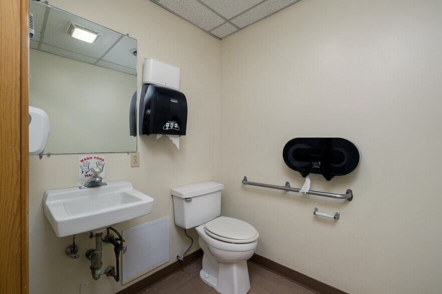 More Photos Of 87 Olive St, Gallipolis Medical For Sale