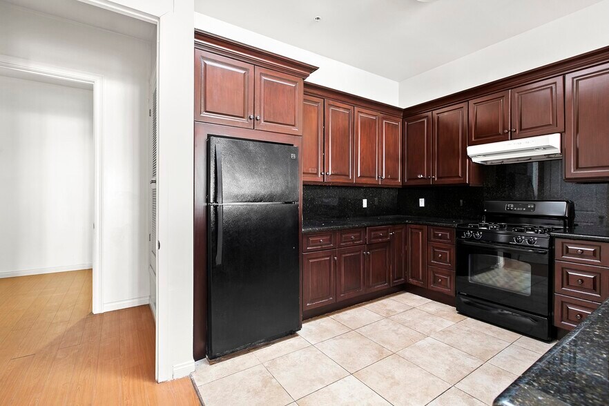 More Photos Of 634-638 E Colorado Blvd, Pasadena Office For Lease