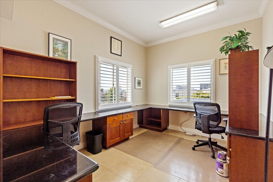 More Photos Of 212 9th St, Oakland Medical For Sale