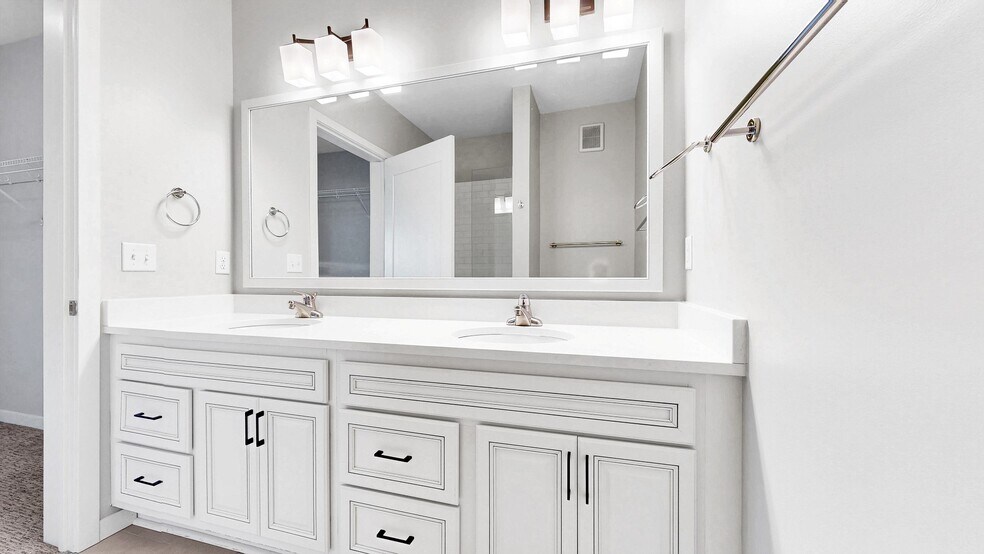 More Photos Of 1700 Plymouth Rd, Minnetonka Apartments For Lease