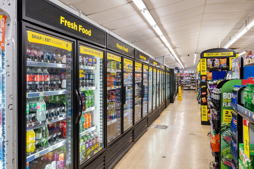 More Photos Of 500 E Saint Joseph St, Springfield Storefront For Sale