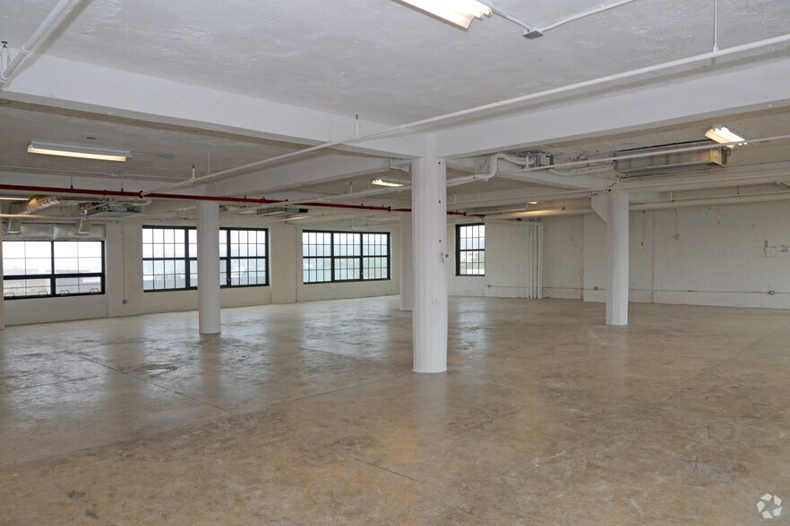 Photo of 6th Floor Ste 611