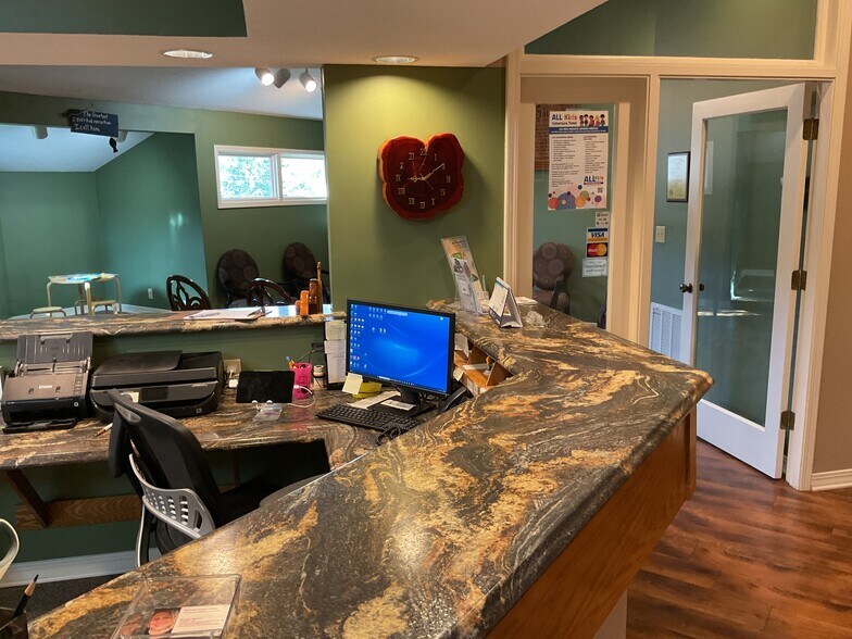 More Photos Of 1666 S Forest Ave, Luverne Medical For Sale